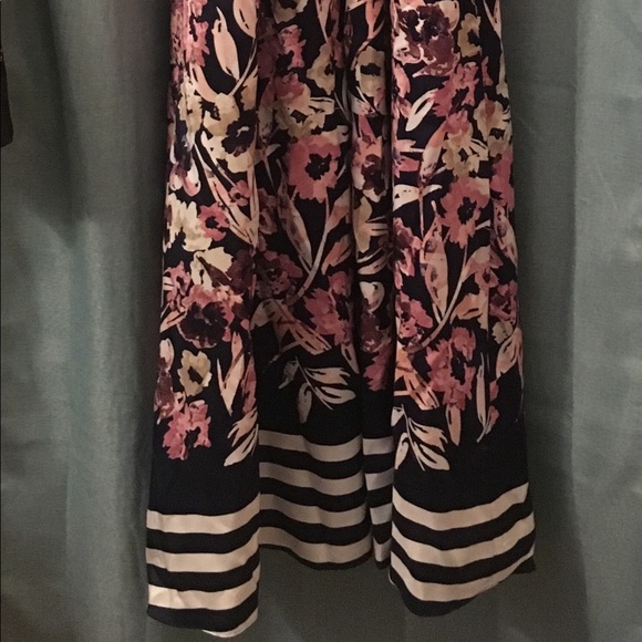 Halter A-line navy/pink gown - Picture 2 of 5